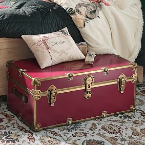 Harry Potter<sup>&trade;</sup> Gryffindor<sup>&trade;</sup> Trunk (32")