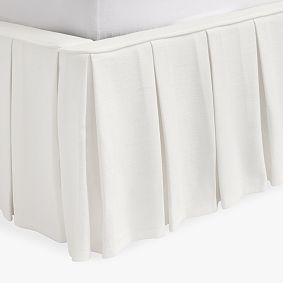 Auburn Upholstered Piped Classic Skirted Bed