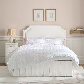 Auburn Upholstered Piped Classic Skirted Bed