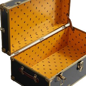 Harry Potter<sup>&trade;</sup> Hufflepuff<sup>&trade;</sup> Trunk (32")