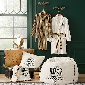 Harry Potter<sup>&trade;</sup> Hufflepuff<sup>&trade;</sup> Trunk (32")