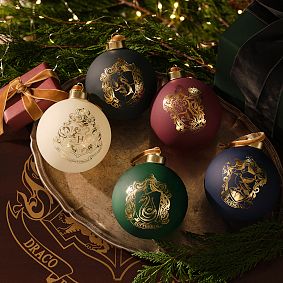 Harry Potter<sup>&trade;</sup> Build-Your-Own Holiday Tree