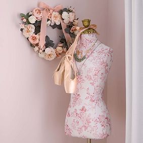 LoveShackFancy Heart Floral Wreath