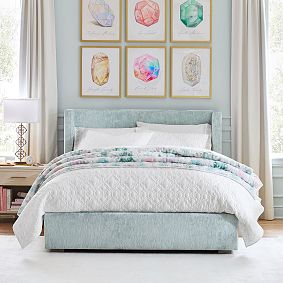 Kendra Scott Shelter Upholstered Classic Bed
