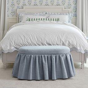 Skirted Oval Storage Bench (33.5")