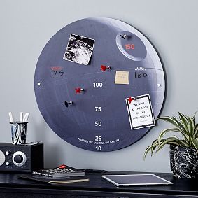 <em>Star Wars<sup>&trade;</sup></em> Death Star<sup>&trade;</sup> Magnetic Wall Organization