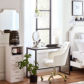 Glam Charging Storage Tower with AC Plug and USB A/C (33")
