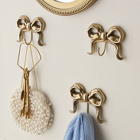 LoveShackFancy No Nails Bow Hooks - Set of 3