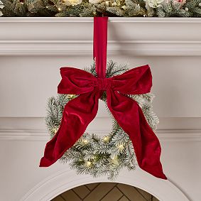 LoveShackFancy Light-Up Wreaths (15")
