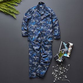<em>Star Trek</em><sup>&trade;</sup> Loose Fit Pajama Set