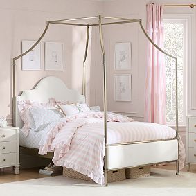 Charlotte Canopy Bed