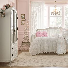 LoveShackFancy Bouquet Chandelier (18")
