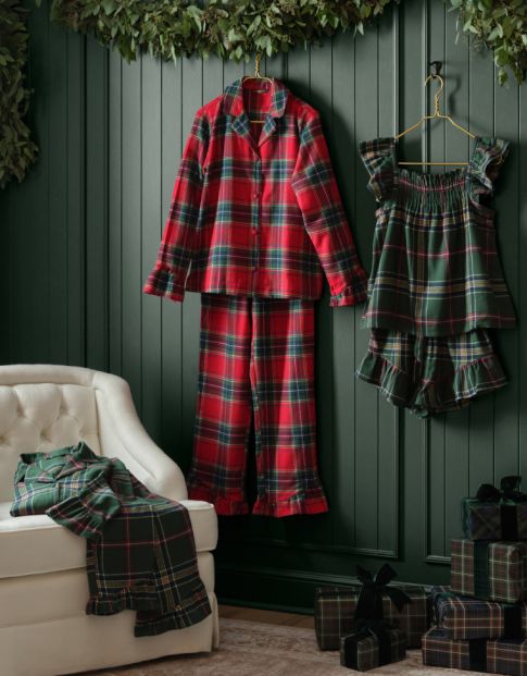 Pajamas &amp; Robes