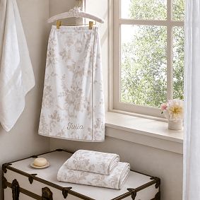 LoveShackFancy Garden Damask Bath Wrap &amp; Towels Set