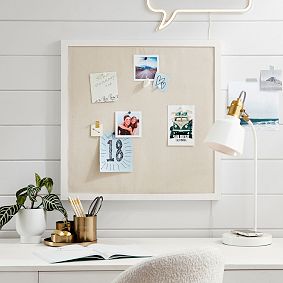 No Nails Framed Pinboard (19")