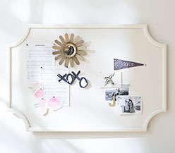 How to Use A Pinboard to Stay Organized