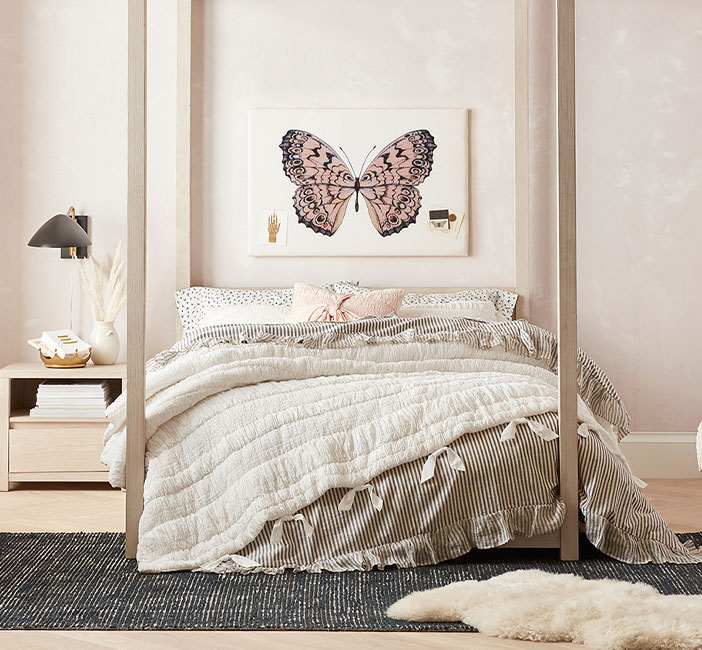 Shop Emily & Meritt