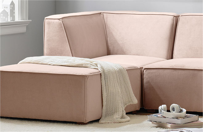 Performance Everyday Velvet Rose on the Riley Sectional Set