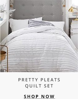 Pretty Pleats Quilt Set